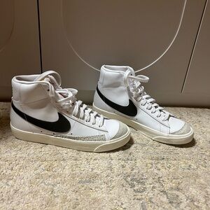 Nike High Top Sneaker Tennis Shoes